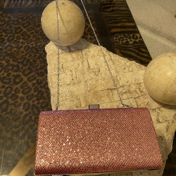 Sasha handbags, Inc. with silver chain strap. - Picture 4 of 5